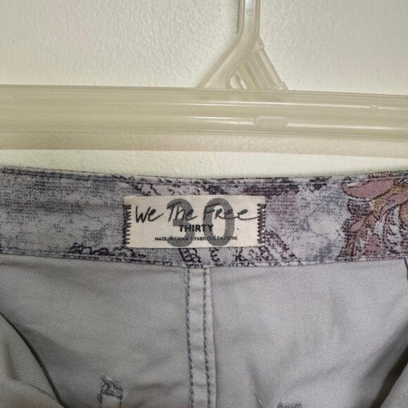 We The Free - Just Float On Flare Pants in Paisley Print Size 30 - Picture 6 of 15